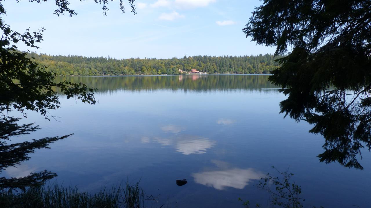 Le Gite Du Velay Bains Luaran gambar